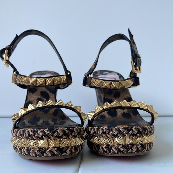 Christian Louboutin Pyraclou Crepe Satin Kitty Spike Wedge Sandals size US9 EU39 - Picture 8 of 9